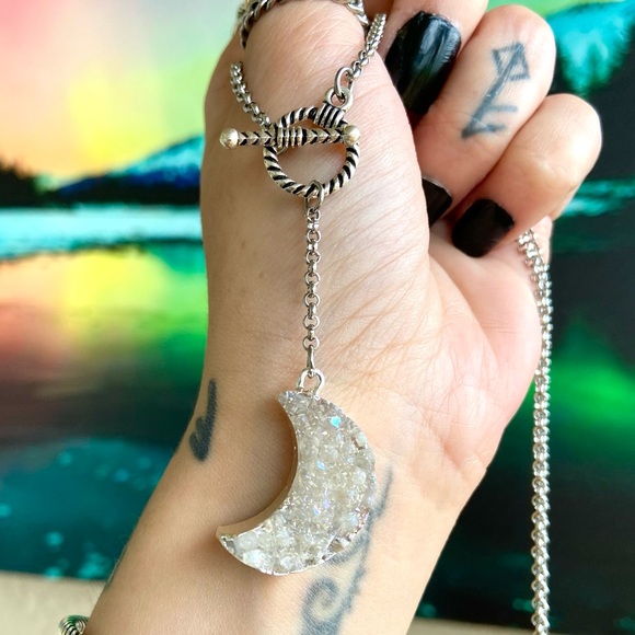 Lariat Y shape necklace iridescent druzy quartz crecent moon charm - Picture 5 of 11